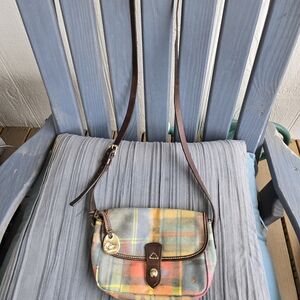 Dooney & Bourke Plaid Crossbody Bag with Brown Strap 9" x 6" Pre-owned.
